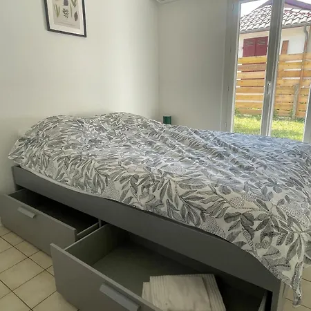 Maison Dans Le Quartier Calme De La Hume Vakantiehuis *