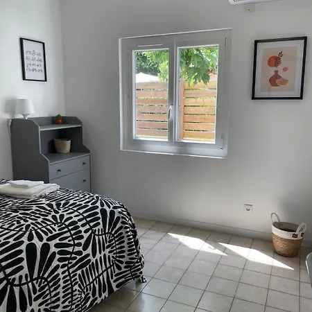 Maison Dans Le Quartier Calme De La Hume Vakantiehuis